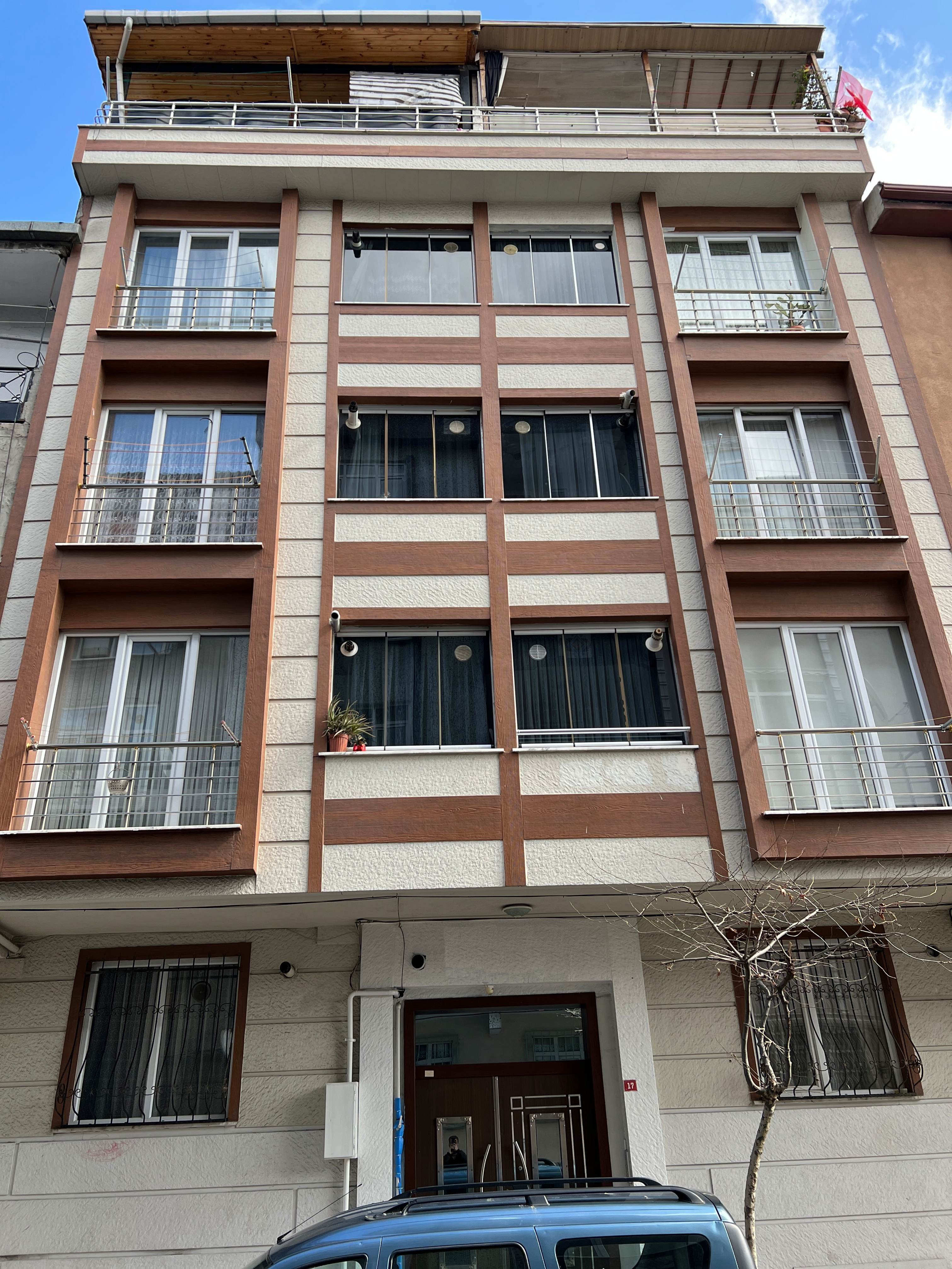 Bağcılar Yıltıztepe Mahallesi 560. Sokak 9 Bağımsız Bölüm